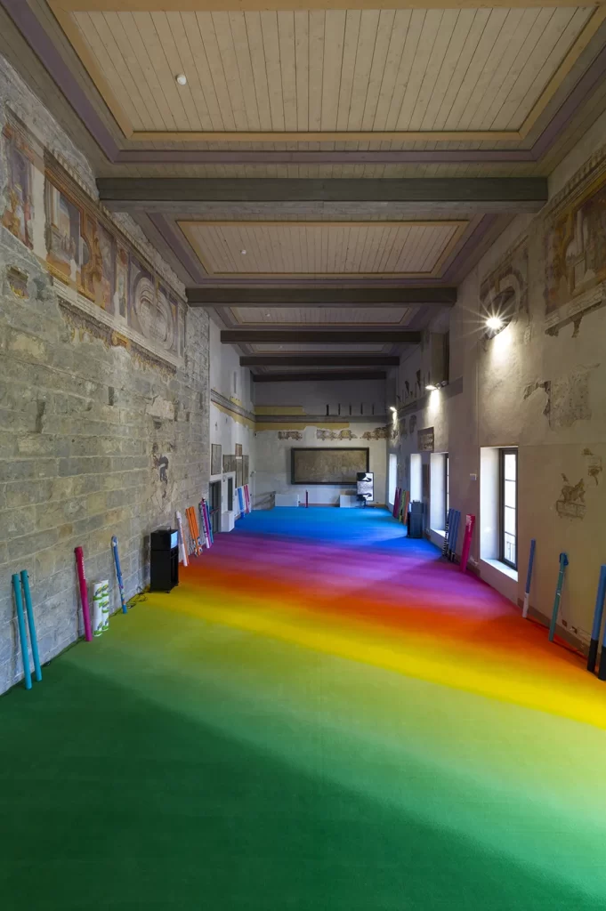 Surface en moquette imprimée numériquement pour impact visuel renforc
