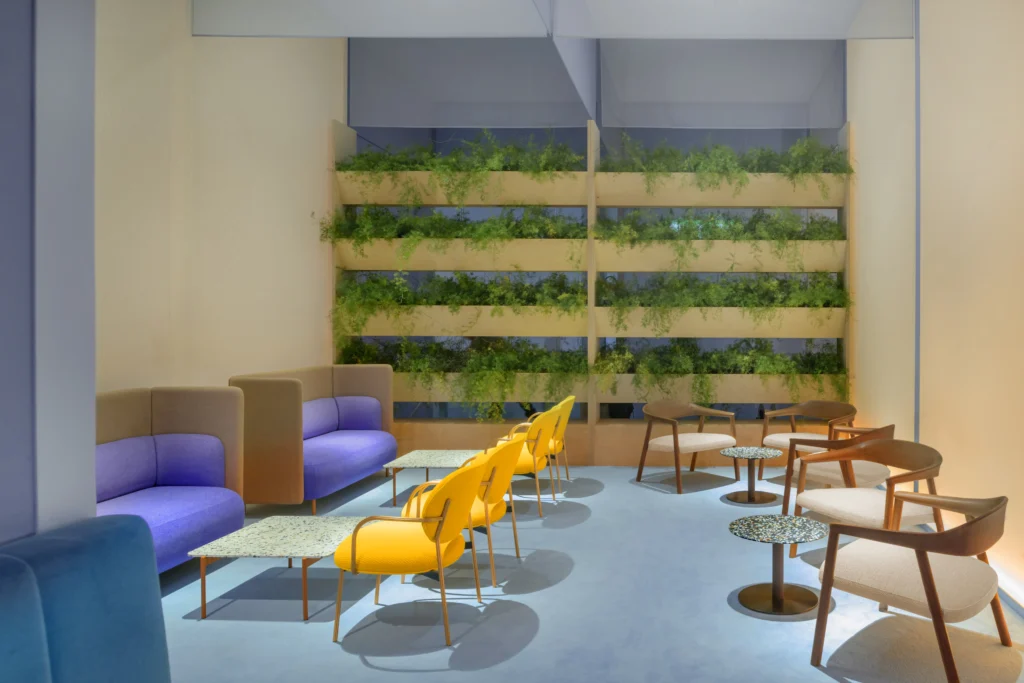 Bloom Back con filato Econyl progettata per l'economia circolare