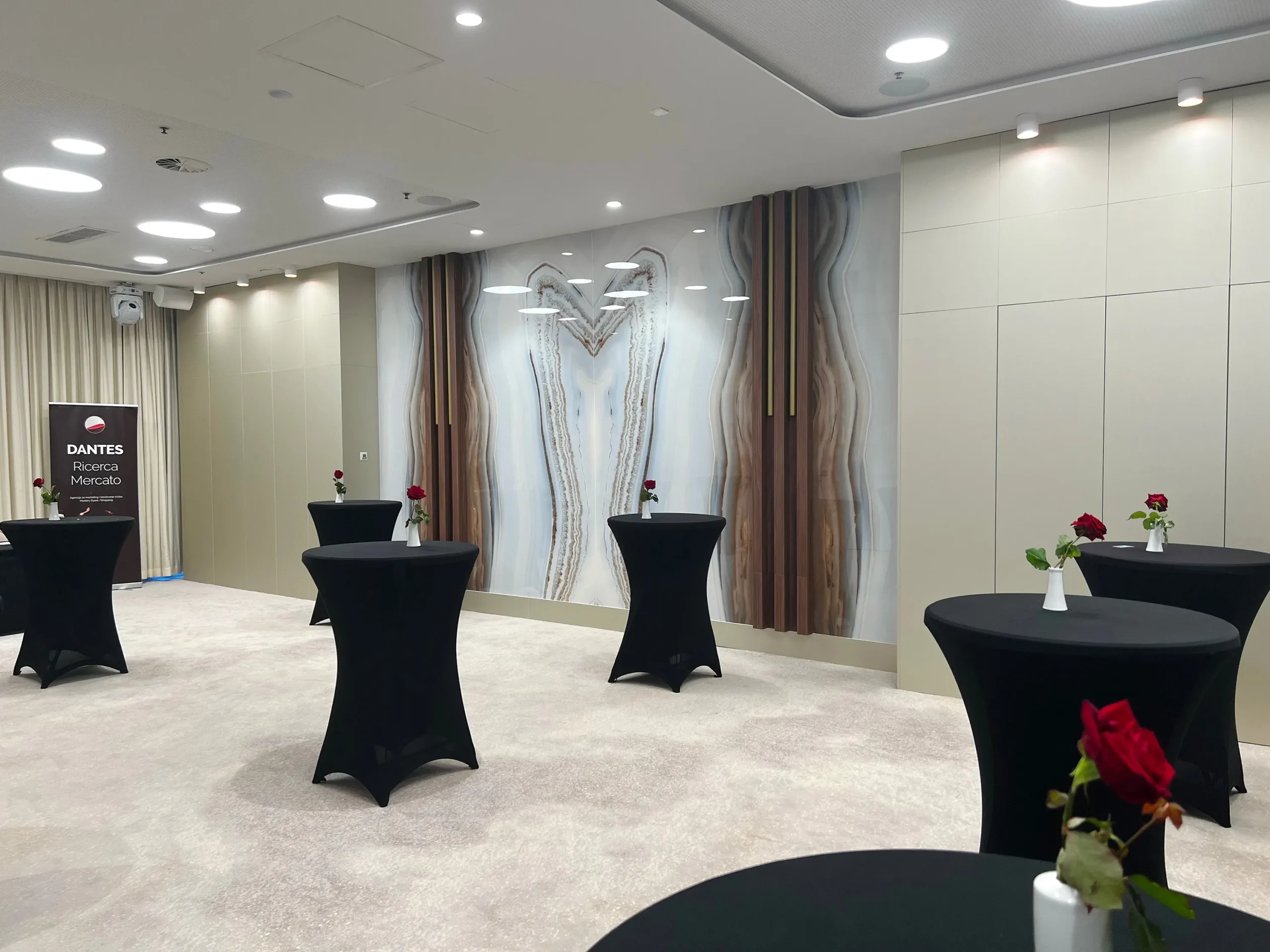 Hotel Antunović - Tomislav Hall carpet custom moquette grigia delicata matrimoni weeding
