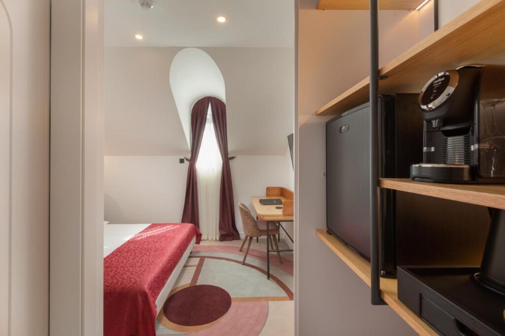 Textile flooring in a hospitality space with a welcoming atmosphere